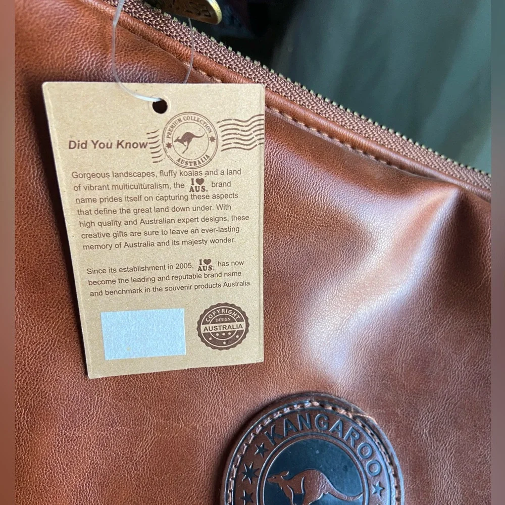 New “Outback Australian Shoulder Bag” Soft high-quality vegan/faux leather. - Picture 6 of 10